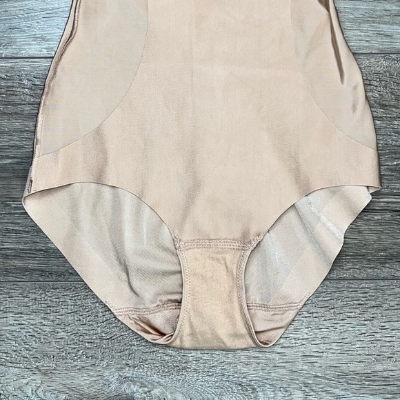 Bali High Waisted Shapewear Nude M | Bali High Waisted Control Underwear Nude M - Picture 11 of 14
